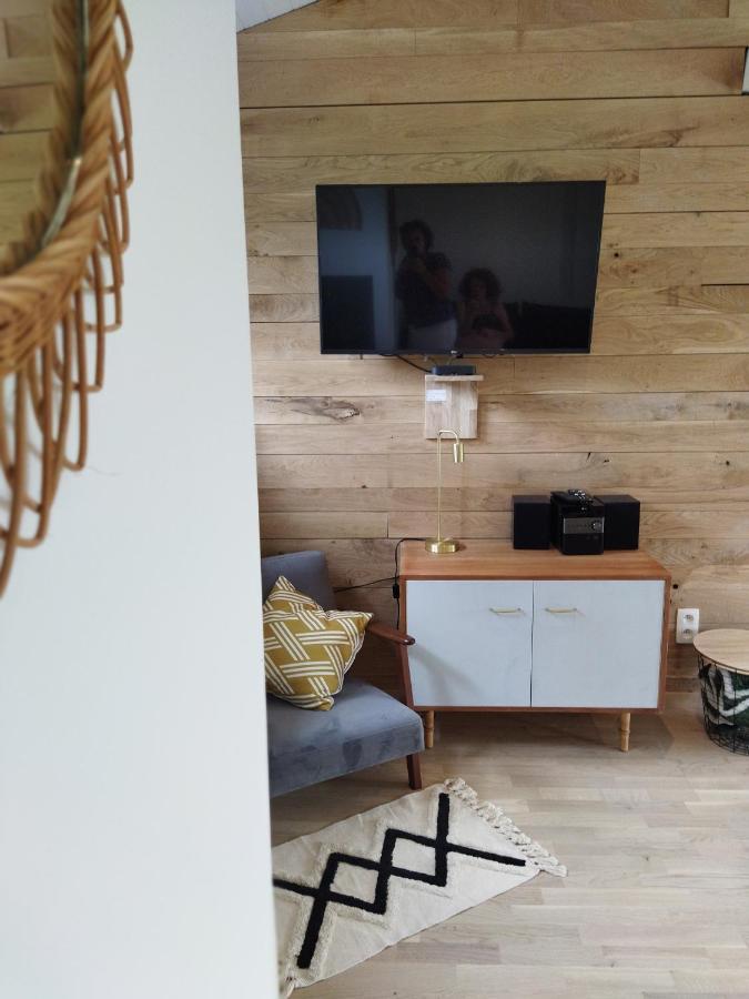 Le Clos Des 3 - Vacances Avec Vue En Ardennes A 5 Kilometres De La Roche - Maison De 90 M2 Avec Chambres - Avec Magnifique Jardin Рандё Экстерьер фото