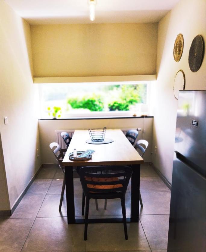 Le Clos Des 3 - Vacances Avec Vue En Ardennes A 5 Kilometres De La Roche - Maison De 90 M2 Avec Chambres - Avec Magnifique Jardin Рандё Экстерьер фото